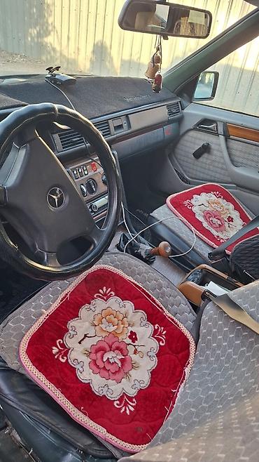 обшивка вито: Mercedes-Benz W124: 1989 г., 2.5 л, Механика, Дизель, Универсал — 6