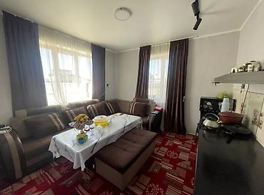 Продажа коттеджей и домов: Продается дом по адресу г.Ош улица Касымбекова 8а/57. Ориентир район — 15