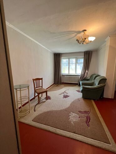 1 комнатная квартира продам: 2 комнаты, 42 м², Хрущевка, 1 этаж, Косметический ремонт
