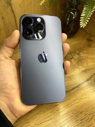 ценсерный плита: IPhone 14 Pro, 256 ГБ, 82 %