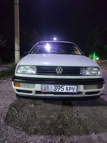 volk racing: Volkswagen Vento: 1992 г., 1.8 л, Механика, Бензин, Седан