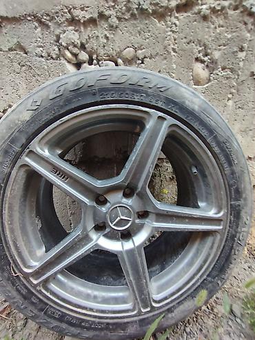 r bit: Литой диск Mercedes с шиной - Диск: 5‑лучевой литой, эмблема Mercedes — 3