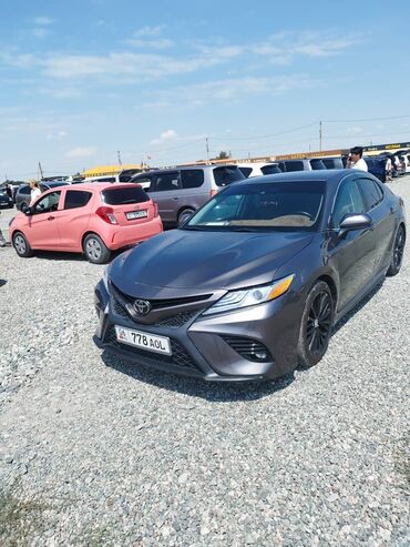 автомобиль седан: Toyota Camry: 2018 г., 2.5 л, Автоматтык, Бензин, Седан