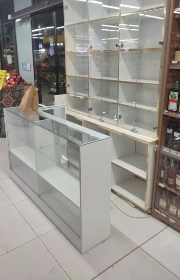 suse vitrinler: Yenidir. bahalı material. 1300 almışam. satılır 950 man . real alıcıya