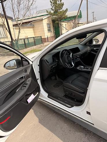 Hyundai: Hyundai Sonata: 2021 г., Седан — 6