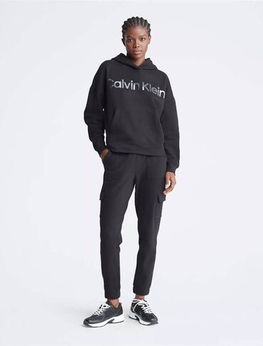 одежда для мото: Костюм от Calvin Klein. Оригинал из США. Утеплен флисом. Metallic Logo