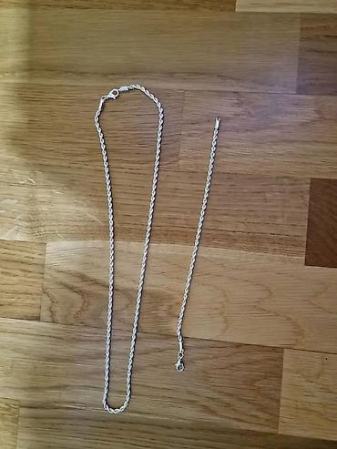 Setovi nakita: Ogrlica i narukvica
Cena:1400din — 12