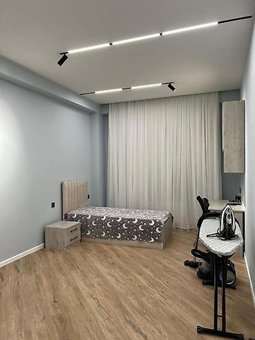 Yeni tikili: İcarəyə verilir 3 otaqlı yeni tikili 100 m², Ağ şəhər q. Kateqoriya — 8