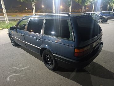 Volkswagen: Volkswagen Passat Variant: 1989 г., 1.8 л, Механика, Бензин, Универсал