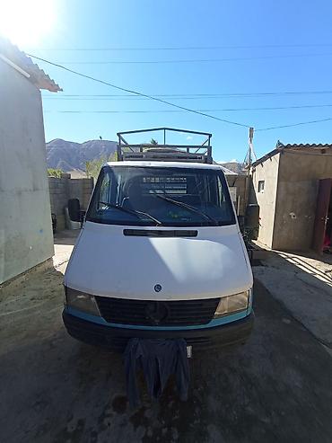 Легкий грузовик, Mercedes-Benz, Стандарт, 2 т, Б/у at lalafo.kg Легкий грузовик, Mercedes-Benz, Стандарт, 2 т, Б/у