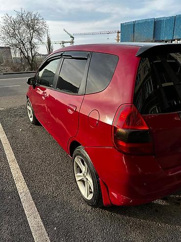 Honda: Honda Fit: 2003 г., 1.3 л, Хэтчбэк — 7