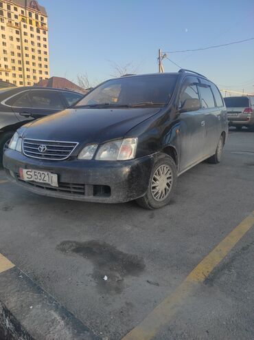 Toyota: Toyota Gaia: 2000 г., 2 л, Автомат, Газ, Минивэн