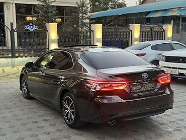 прадаю матиз: Toyota Camry: 2021 г., 2.5 л, Вариатор, Гибрид, Седан — 3