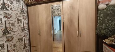 i̇şlənmiş dolablar: Açılan, 4 qapılı Düz dolab, Qarderob, paltar dolabı
