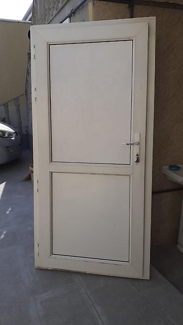 Ağ rəngli plastik (PVC) giriş/qapı sistemi - Material: PVC profil