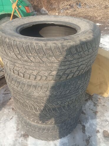 Шины: Резина диаметр17 265 зимняя 4 штуки шиповка Kumho Корея нормальное