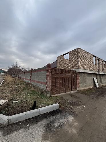 Продажа коттеджей и домов: 🏡 Продаётся уютный дом в Ак-Ордо 2 (угловой участок) Продаётся жилой — 4