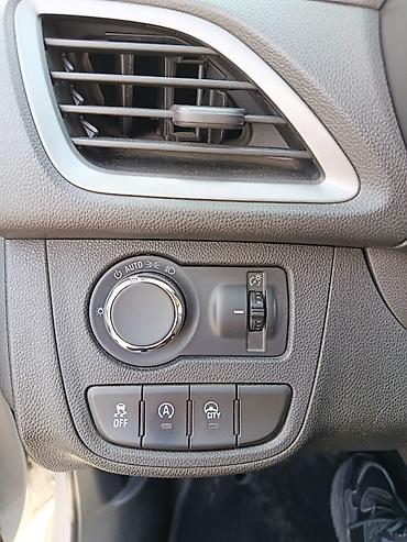 Chevrolet: Chevrolet Spark: 2018 г., 1 л, Вариатор, Бензин, Хэтчбэк — 9