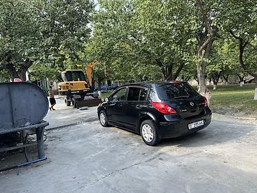 каз учет: Nissan Tiida: 2010 г., 1.6 л, Автомат, Бензин, Хэтчбэк — 2