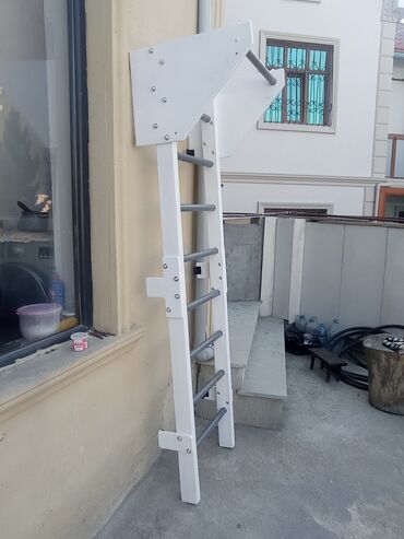 İsveç divarları: Isveç divarı.təzədir.en 60sm,hündürlük 230sm.qiymət 170man.şəhərdaxili — 2