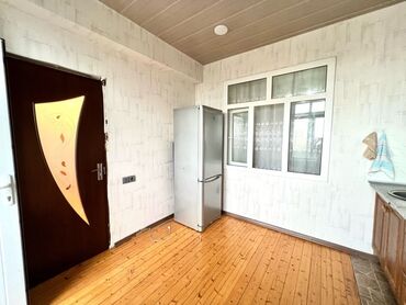 Uzunmüddətli kirayə mənzillər: Əmlak Xırdalanda mərkəzdə yerləşir notariat ofisinin yanındakı — 2