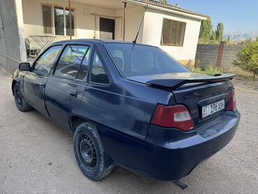 кузов от нивы: Daewoo Nexia: 2008 г., 1.5 л, Механика, Бензин, Седан