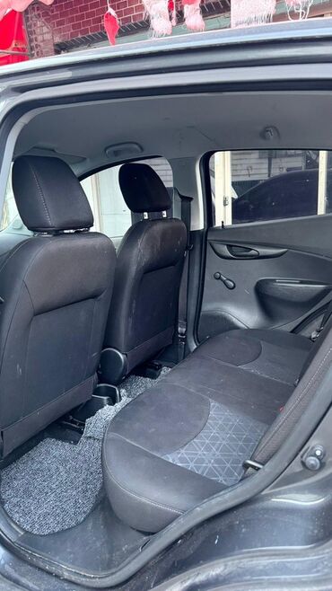 Chevrolet: Chevrolet Spark: 2019 г., 1 л, Вариатор, Бензин, Хэтчбэк — 7