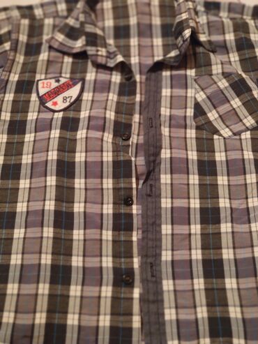 Məktəb çantaları: Koftalar 1 manat yuyulub temizdi .Balaca olduguna gore satilir .Ucuz — 2