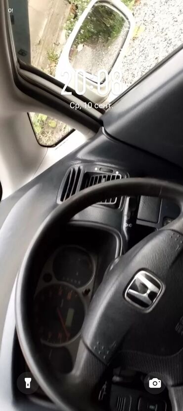 Honda: Honda Stream: 2002 г., 2 л, Автомат, Бензин — 2