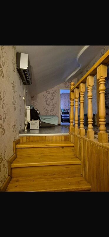 Həyət evləri və villaların satışı: Umumi 3.5 sotdur Ama çıxarışda 2,8 sotdur Ana yoldan 600 m içeride — 25