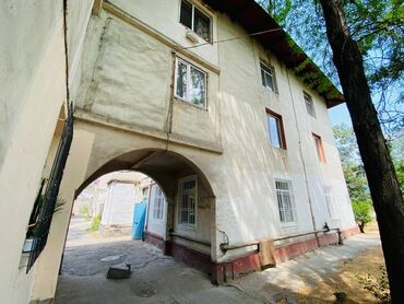 тоголок молдо фрунзе: 1 бөлмө, 28 кв. м, Хрущевка, 2 кабат, Эски ремонт