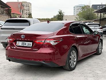 Toyota: Toyota Camry: 2020 г., 2.5 л, Вариатор, Гибрид, Седан — 5
