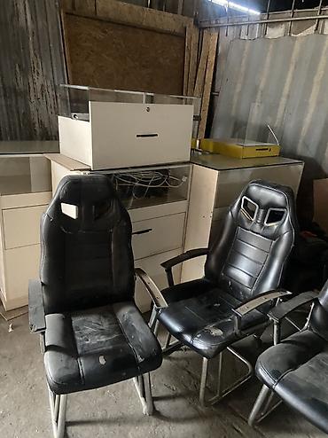 Игровые кресла: Игровое кресло, Б/у, Без колесиков, цвет - Черный, Экокожа — 15