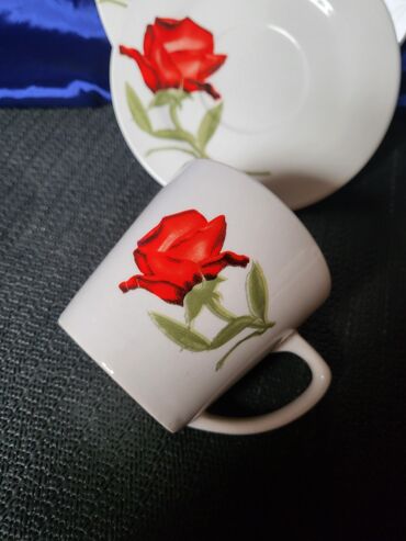 Ostalo posuđe: Vintaz porcelanski set. Set nigde okrzan,napukao,polomljen,sve na — 6