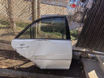 купить металлоискатель бу в бишкеке: Дверь Задняя правая Toyota, Б/у, Оригинал