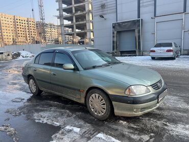 Toyota: Toyota Avensis: 2001 г., 2 л, Механика, Дизель, Седан