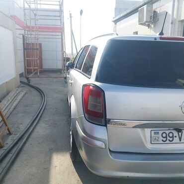 Opel: Salam maşın ela veziyyetdedir maşında 4 teze teker qoyulub akrmiyator — 11