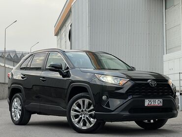 купить маленькую машину недорого: Toyota RAV4: 2019 г., 2.5 л, Автомат, Бензин, Кроссовер