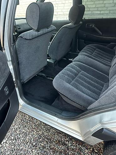 Volkswagen: Volkswagen Passat: 1991 г., Механика, Бензин, Седан — 8