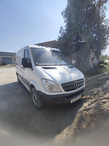 короткий спринтер: Mercedes-Benz Спринтер: 2012 г., 2.2 л, Механика, Дизель, Фургон — 1
