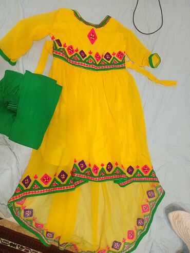 Карнавальные костюмы: Новые Индийские нарядыразмеры указаны на фото
 дет.на 8-10лет — 9