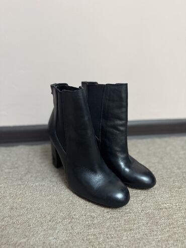 обувь для охоты: Сапоги, 37, Sam Edelman, Б/у, цвет - Черный, Самовывоз