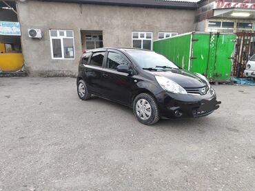 Nissan: Nissan Note: 2011 г., 1.4 л, Механика, Бензин, Хэтчбэк