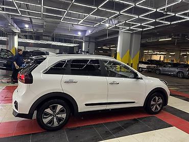 Kia: Kia Niro: 2020 г., 1.6 л, Автомат, Гибрид, Кроссовер — 8