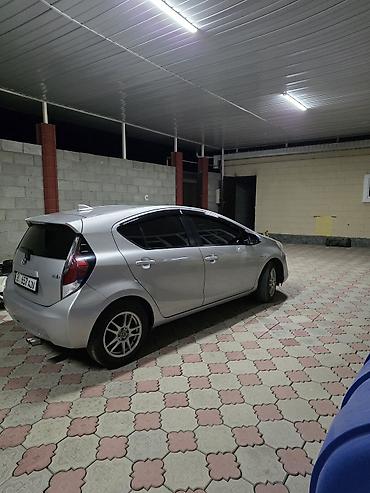 чон: Toyota Prius C: 2015 г., 1.5 л, Автомат, Гибрид, Хетчбек — 5