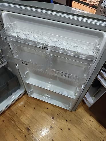 kolbasa soyuducu: Samsung iki qapılı soyuducu - Rəng: gümüş (inox görünümlü) - Üst — 4