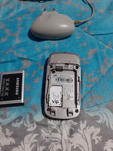 Samsung: Samsung E380, bоја - Siva na lalafo.rs — 7 Samsung: Samsung E380, bоја - Siva — 7