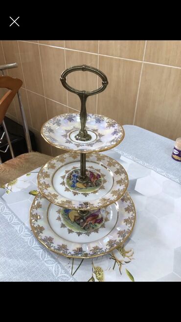 Tort və şiriniyyat qabları: Boşqablar, Yaponiya