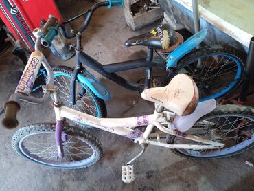 Велосипеды: Срочно продаю велосипед детский в хорошем состоянии подростковый две