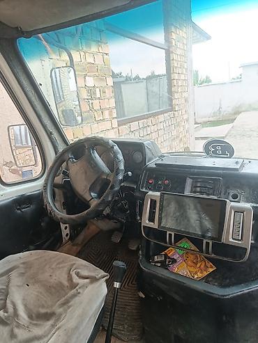 602: Mercedes-Benz : 1991 г., 2.9 л, Механика, Дизель, Фургон — 4